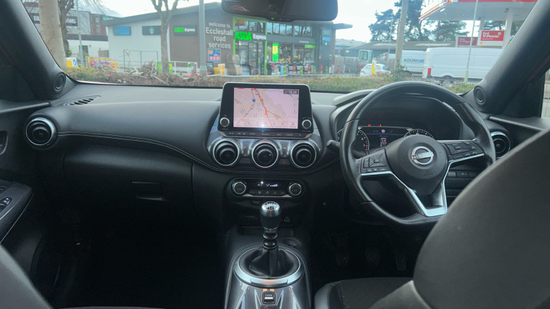 Nissan Juke 1.0 DiG-T 114 N-Connecta 5dr Petrol Hatchback